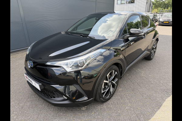 Toyota C-HR 1.8 Hybrid Business Intro (Trekhaak - Camera - Stoelverwarming - Keyless Entry - 18"incl 4S - Adaptieve Cruise Controle - Automa