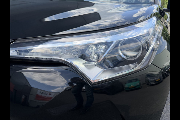 Toyota C-HR 1.8 Hybrid Business Intro (Trekhaak - Camera - Stoelverwarming - Keyless Entry - 18"incl 4S - Adaptieve Cruise Controle - Automa