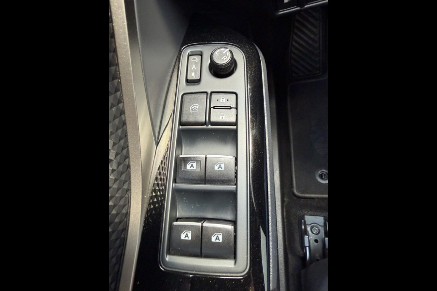Toyota C-HR 1.8 Hybrid Business Intro (Trekhaak - Camera - Stoelverwarming - Keyless Entry - 18"incl 4S - Adaptieve Cruise Controle - Automa