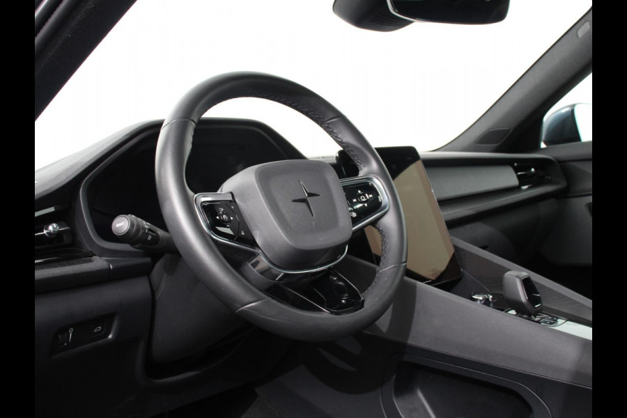 Polestar 2 Standard Range Single Motor 63kWh Climate control Cruise control Panorama dak Parkeersensoren + Camera Trekhaak Voorstoelen verwarmd Apple Carplay/ Android Auto