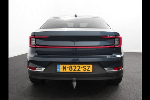 Polestar 2 Standard Range Single Motor 63kWh Climate control Cruise control Panorama dak Parkeersensoren + Camera Trekhaak Voorstoelen verwarmd Apple Carplay/ Android Auto