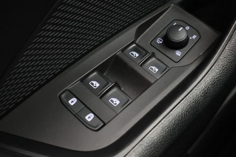 Škoda Octavia Combi 1.0 TSI Business Edition Virtual Cockpit, Cruise,  Apple Carplay, Sfeerverlichting, LED, DAB, PDC, 16''