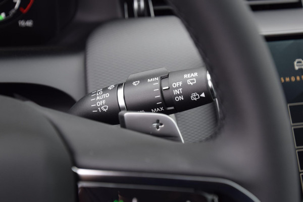Land Rover Discovery Sport P270e PHEV Business Landmark Edition