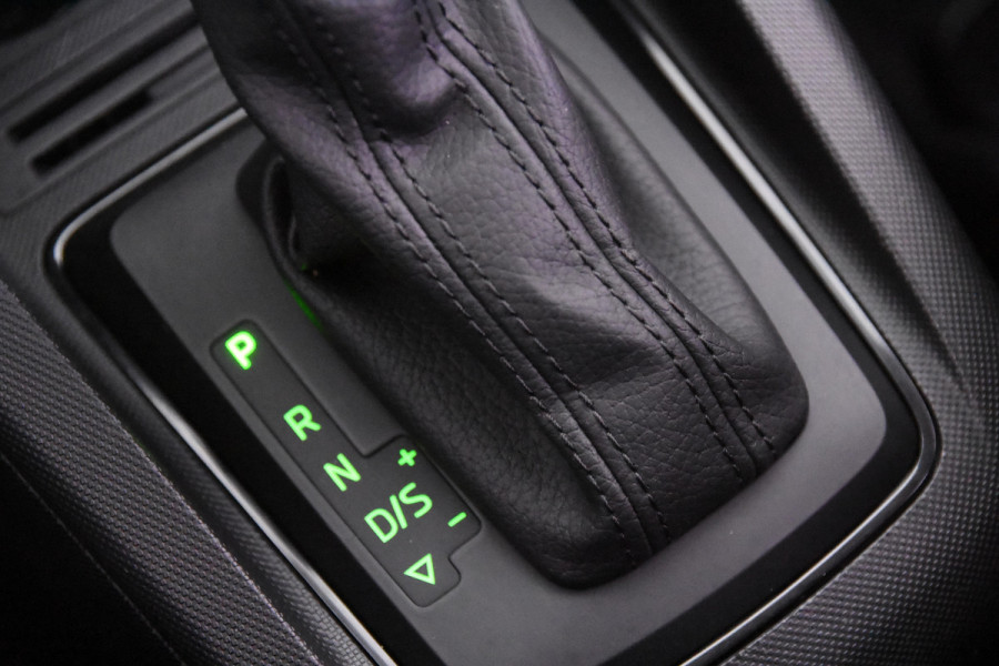 Škoda Fabia Combi 1.0 TSI Ambition DSG *1ste Eigenaar*Navigatie*Camera*Carplay*