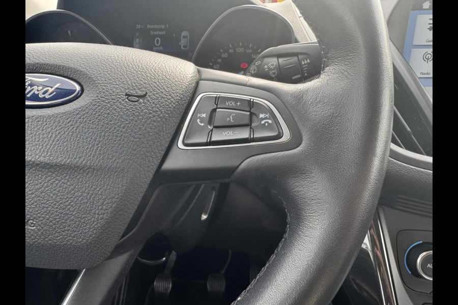 Ford Kuga 1.5 EcoBoost Titanium 150pk Trekhaak | Elektrische Achterklep | Stoel, stuur en Voorruit verwarming | Achteruitrijcamera | 2.000kg Trekgewicht