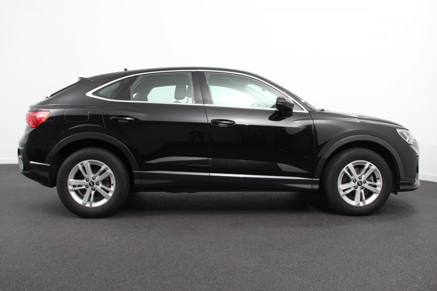 Audi Q3 Sportback 35 TFSI 150pk S-tronic Prestige Navigatie Apple Carplay/Android Auto Parkeersensoren Adaptieve Cruise Control Stoelverwarming Ledverlichting Virtual Cockpit Climate Control