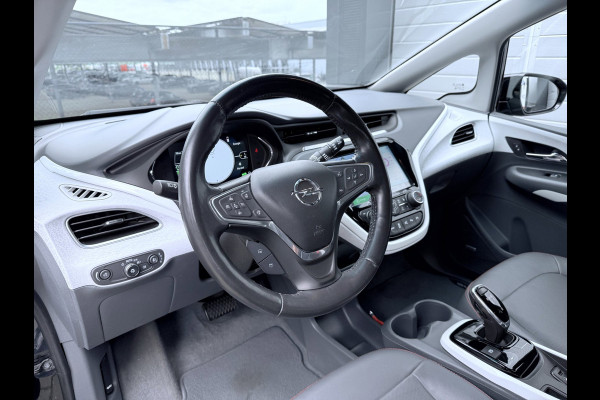 Opel Ampera-E Business Executive 60 kWh - Apple CarPlay / Android Auto - Lederen Bekleding - Stuur-/Stoelverwarming - Xenon