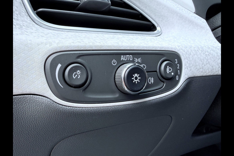 Opel Ampera-E Business Executive 60 kWh - Apple CarPlay / Android Auto - Lederen Bekleding - Stuur-/Stoelverwarming - Xenon