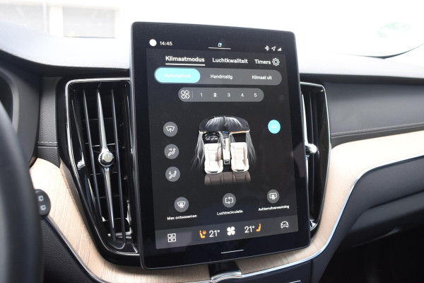 Volvo XC60 T6 Plug-in hybrid AWD Ultra Dark