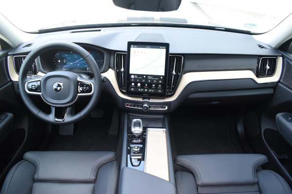 Volvo XC60 T6 Plug-in hybrid AWD Ultra Dark