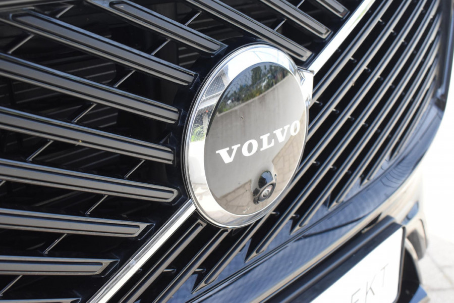 Volvo XC60 T6 Plug-in hybrid AWD Ultra Dark