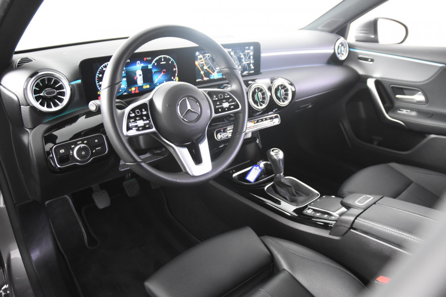 Mercedes-Benz A-Klasse 180 d *1ste Eigenaar*Leer*Panoramadak*Ambiente*