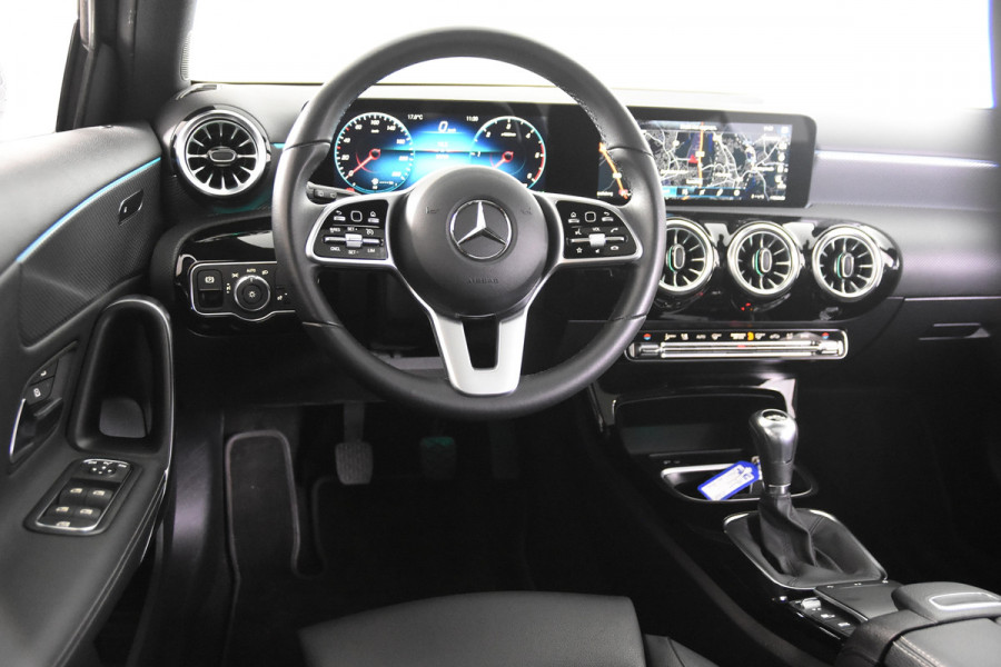 Mercedes-Benz A-Klasse 180 d *1ste Eigenaar*Leer*Panoramadak*Ambiente*