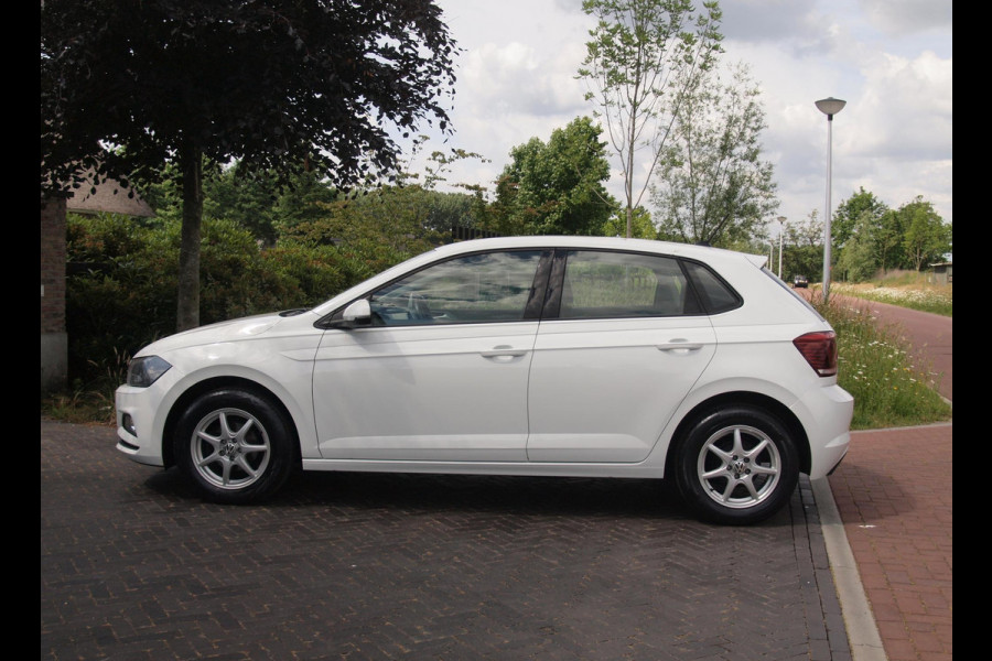 Volkswagen Polo 1.0 MPI Comfortline | Apple Carplay | Navi | Cruise Control | NL-Auto |