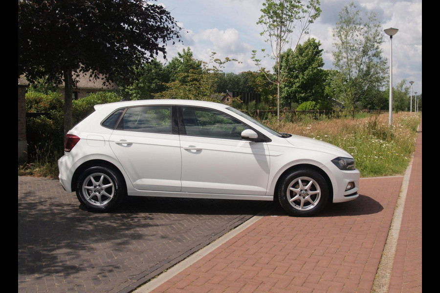 Volkswagen Polo 1.0 MPI Comfortline | Apple Carplay | Navi | Cruise Control | NL-Auto |