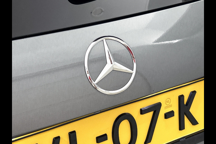 Mercedes-Benz C-Klasse Estate 300 e AMG Lichtmetalen velgen | Parking support | Navigatie | camera achter | Inclusief 24 maanden MB Certified garantie voor Europa.