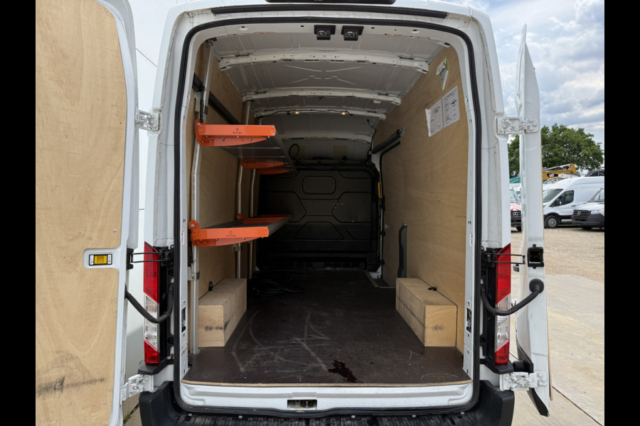 Ford E-Transit 68kWh 184PK L3H3 Pakketinrichting 334km WLTP 96,2% (SOH) BEV Snelladen 360º Camera Cruise control Climate control Carplay Navigatie Laadkabel Parkeersensoren v+a