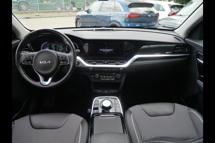 Kia e-Niro DynamicPlusLine 64 kWh | SOH 96,1% | Camera | Dakraam | Adaptief | Navi |