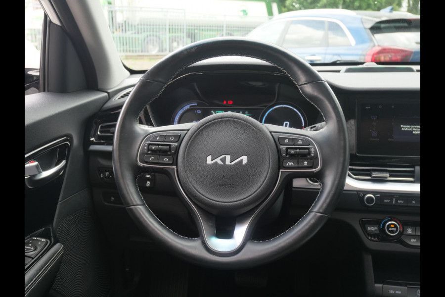 Kia e-Niro DynamicPlusLine 64 kWh | SOH 96,1% | Camera | Dakraam | Adaptief | Navi |