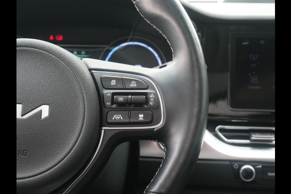 Kia e-Niro DynamicPlusLine 64 kWh | SOH 96,1% | Camera | Dakraam | Adaptief | Navi |