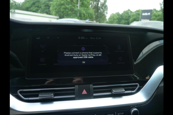 Kia e-Niro DynamicPlusLine 64 kWh | SOH 96,1% | Camera | Dakraam | Adaptief | Navi |