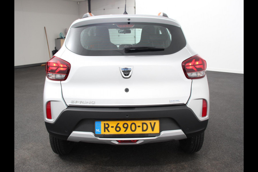Dacia Spring Comfort Plus (Orange Pack) 27 kWh Airco Cruise Control Navigatie Camera Licht metalen velgen
