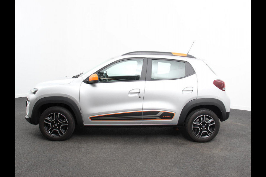 Dacia Spring Comfort Plus (Orange Pack) 27 kWh Airco Cruise Control Navigatie Camera Licht metalen velgen