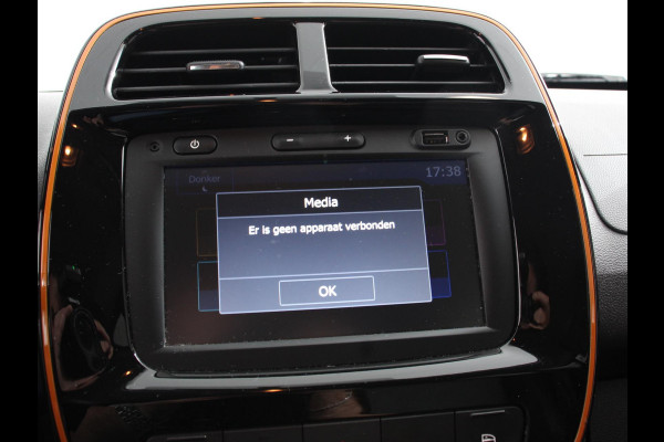 Dacia Spring Comfort Plus (Orange Pack) 27 kWh Airco Cruise Control Navigatie Camera Licht metalen velgen