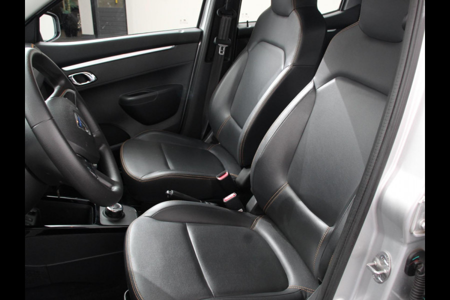 Dacia Spring Comfort Plus (Orange Pack) 27 kWh Airco Cruise Control Navigatie Camera Licht metalen velgen