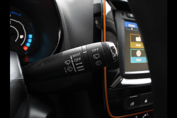 Dacia Spring Comfort Plus (Orange Pack) 27 kWh Airco Cruise Control Navigatie Camera Licht metalen velgen