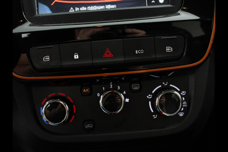 Dacia Spring Comfort Plus (Orange Pack) 27 kWh Airco Cruise Control Navigatie Camera Licht metalen velgen