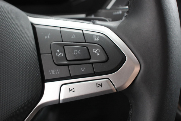 Volkswagen Tiguan Allspace 1.5 TSI 150pk DSG Move 7p. Navigatie Apple Carplay/Android Auto Wireless Trekhaak Parkeersensoren Camera Adaptieve Cruise Control Stoel-en stuurverwarming Climate Control