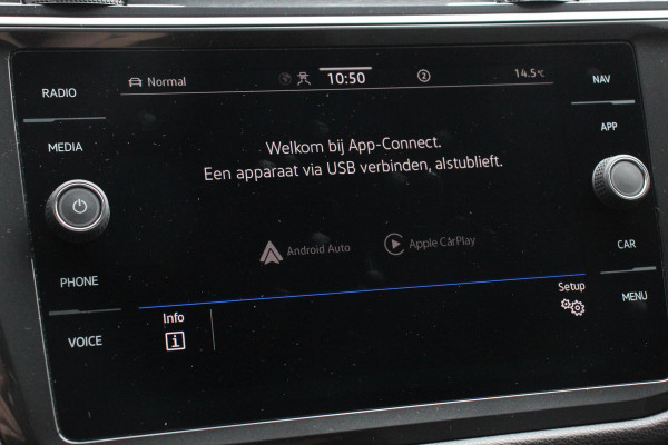 Volkswagen Tiguan Allspace 1.5 TSI 150pk DSG Move 7p. Navigatie Apple Carplay/Android Auto Wireless Trekhaak Parkeersensoren Camera Adaptieve Cruise Control Stoel-en stuurverwarming Climate Control
