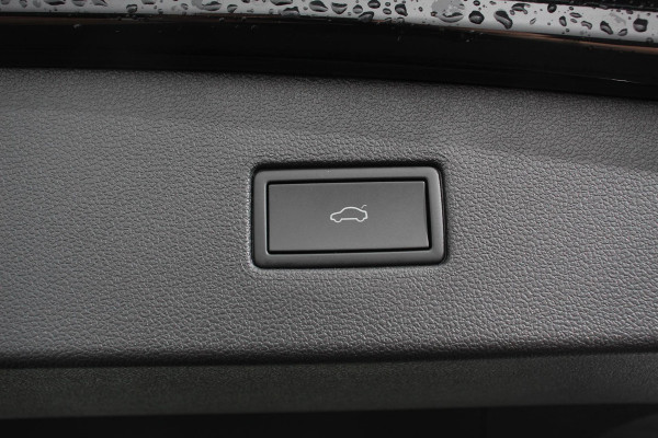 Volkswagen Tiguan Allspace 1.5 TSI 150pk DSG Move 7p. Navigatie Apple Carplay/Android Auto Wireless Trekhaak Parkeersensoren Camera Adaptieve Cruise Control Stoel-en stuurverwarming Climate Control