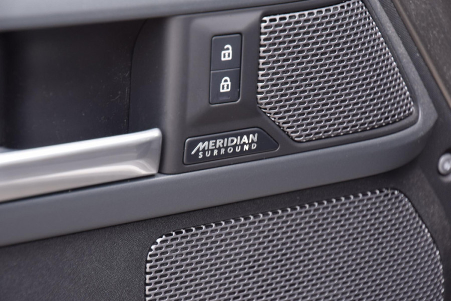 Land Rover Defender 110 P400e 110 X-Dynamic HSE