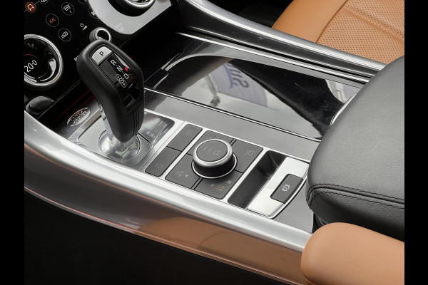 Land Rover Range Rover Sport P400e HSE Dynamic Stealth | Panoramadak | Meridian Audio | Head-Up | Cold Climate Pack | Luchtvering