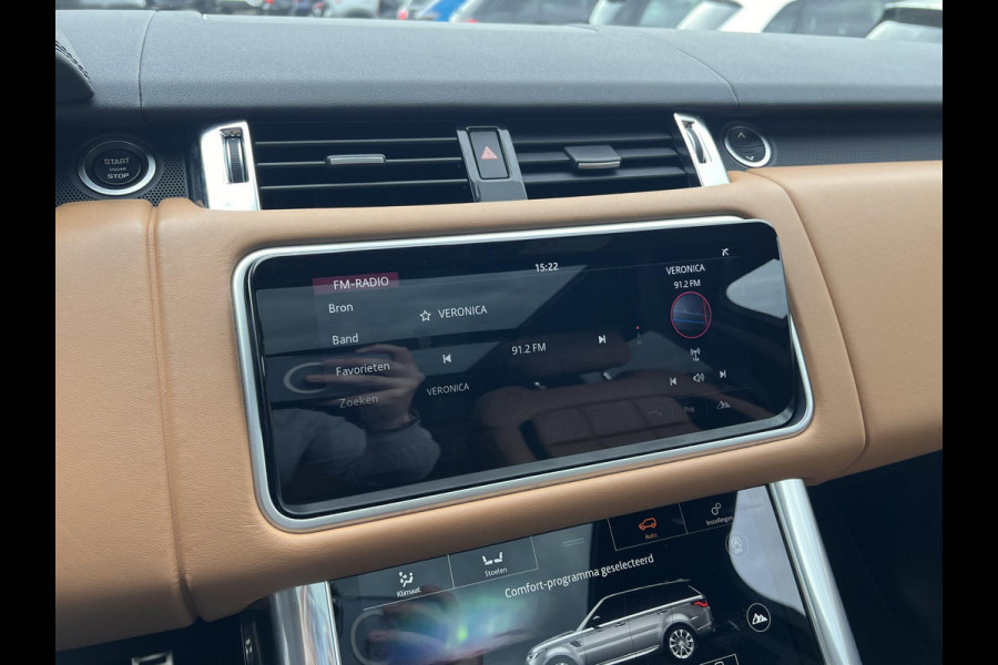 Land Rover Range Rover Sport P400e HSE Dynamic Stealth | Panoramadak | Meridian Audio | Head-Up | Cold Climate Pack | Luchtvering