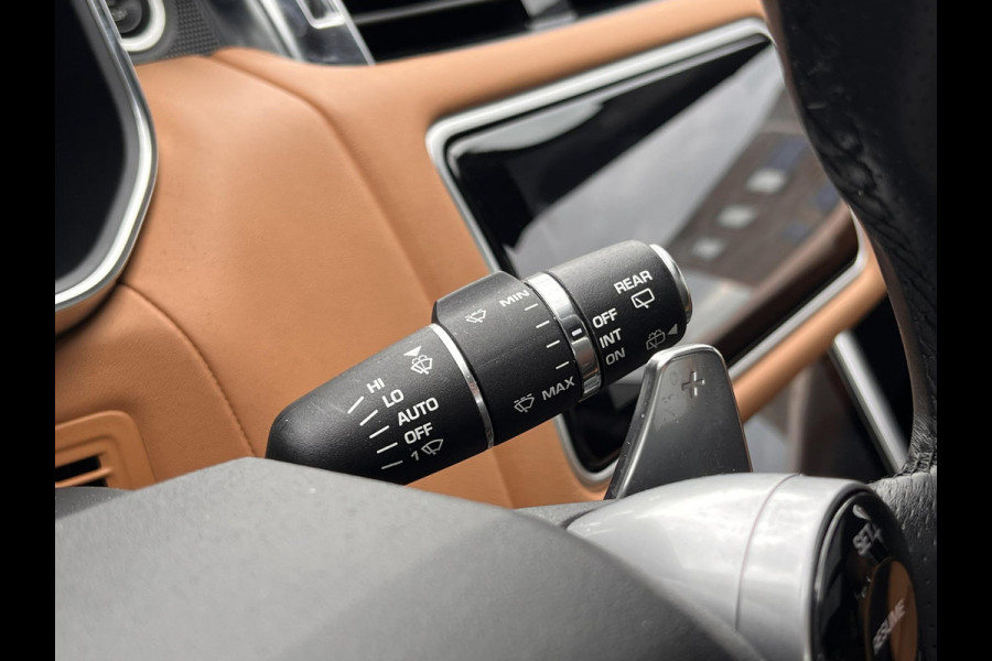 Land Rover Range Rover Sport P400e HSE Dynamic Stealth | Panoramadak | Meridian Audio | Head-Up | Cold Climate Pack | Luchtvering