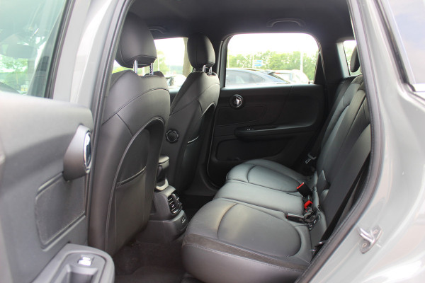 MINI Countryman 1.5 Cooper Business Edition / Leder / Navigatie / Parkeerhulp V+A / Harman Kardon / 18'' / Cruise Control