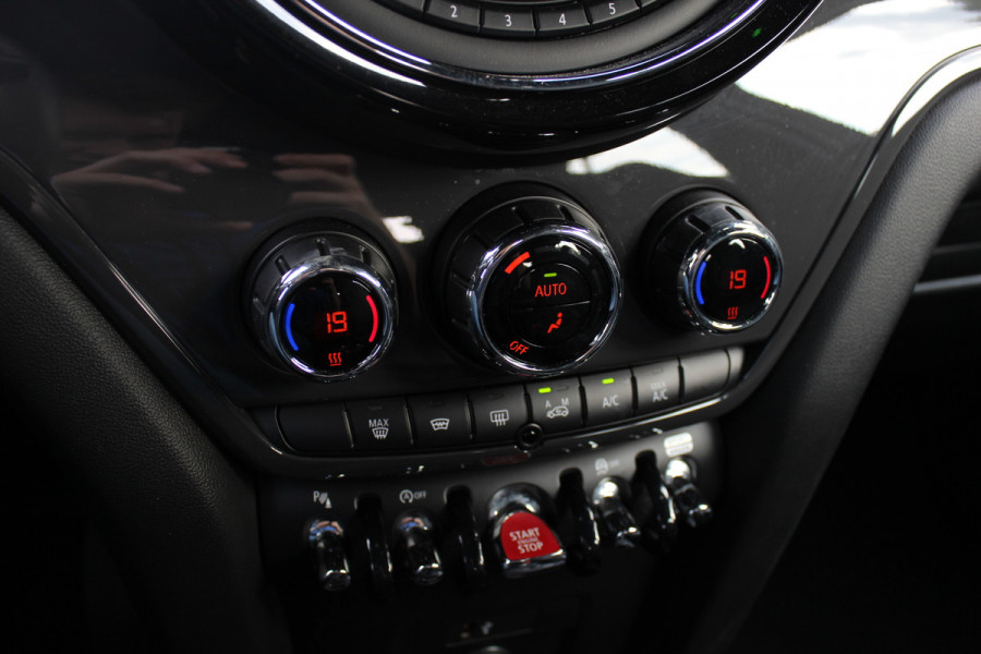 MINI Countryman 1.5 Cooper Business Edition / Leder / Navigatie / Parkeerhulp V+A / Harman Kardon / 18'' / Cruise Control