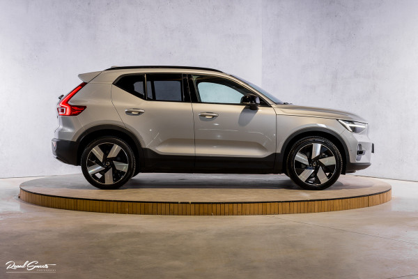 Volvo XC40 Recharge Ultimate 70 kWh | Panorama dak | Adaptieve cruise | Blis | Memory | Harman Kardon |