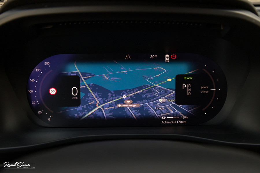 Volvo XC40 Recharge Ultimate 70 kWh | Panorama dak | Adaptieve cruise | Blis | Memory | Harman Kardon |