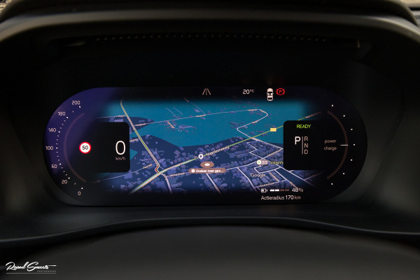 Volvo XC40 Recharge Ultimate 70 kWh | Panorama dak | Adaptieve cruise | Blis | Memory | Harman Kardon |