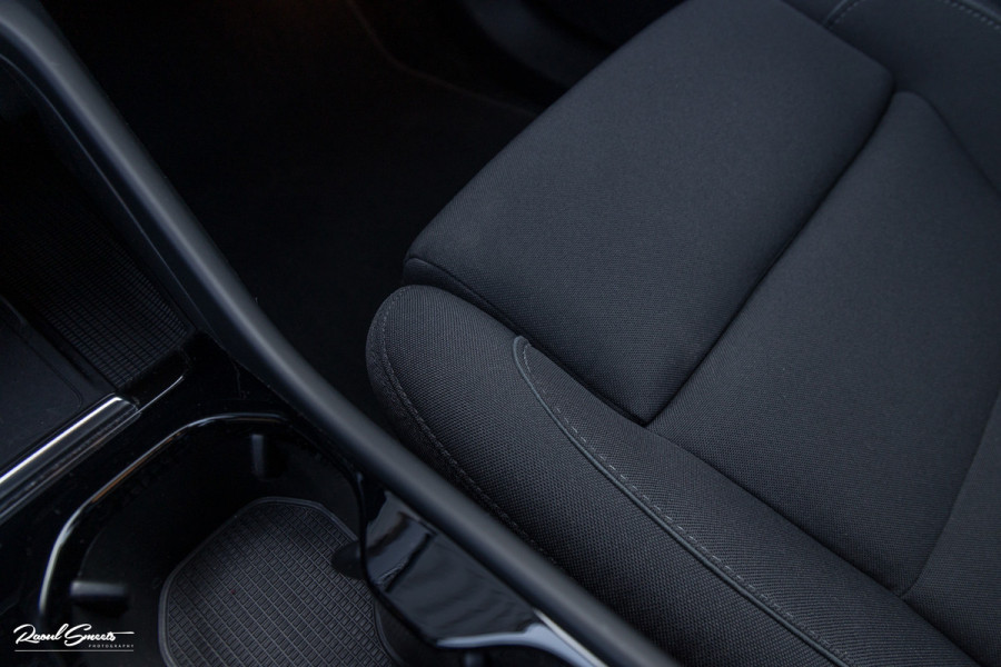 Volvo XC40 Recharge Ultimate 70 kWh | Panorama dak | Adaptieve cruise | Blis | Memory | Harman Kardon |