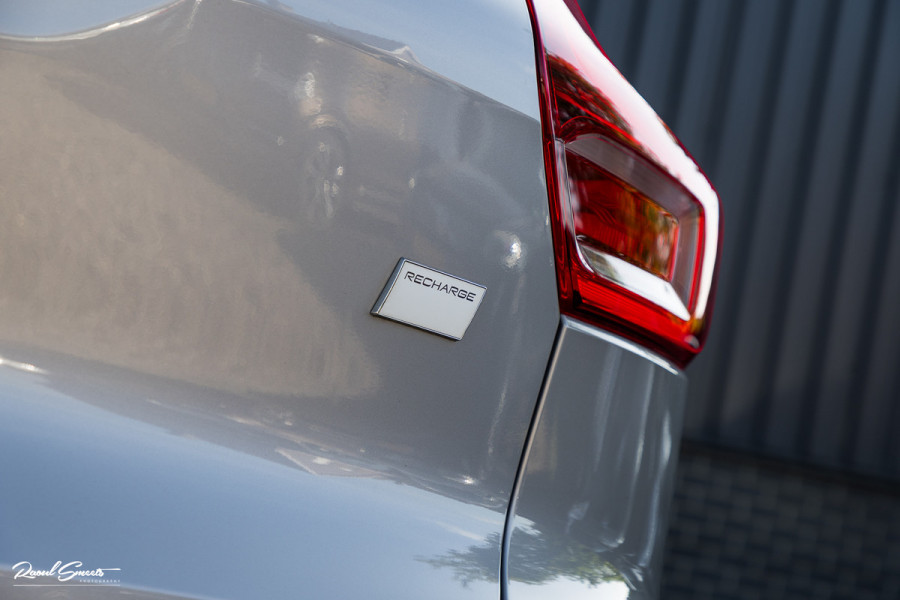 Volvo XC40 Recharge Ultimate 70 kWh | Panorama dak | Adaptieve cruise | Blis | Memory | Harman Kardon |