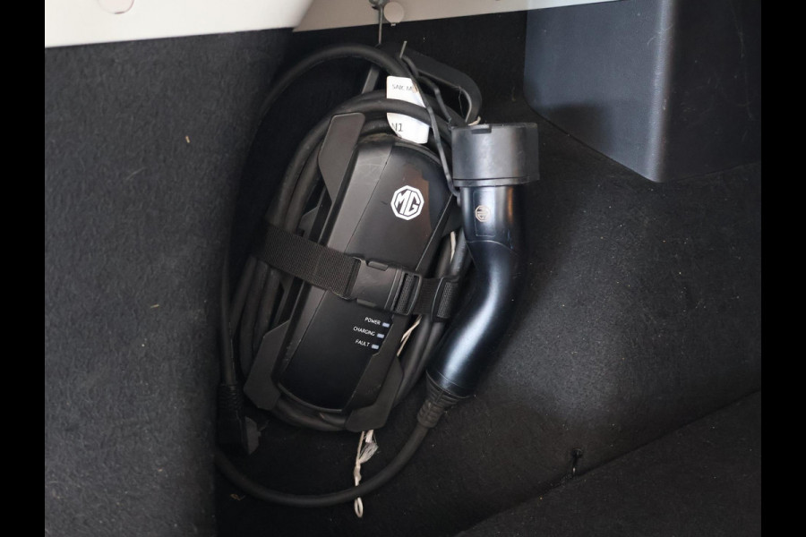 MG Mg Zs EV LUXURY 45 kWh + TREKHAAK | PANORAMA | JBL | LEDER | CAMERA | ADAPTIVE CRUISE | STOELVERWARMING
