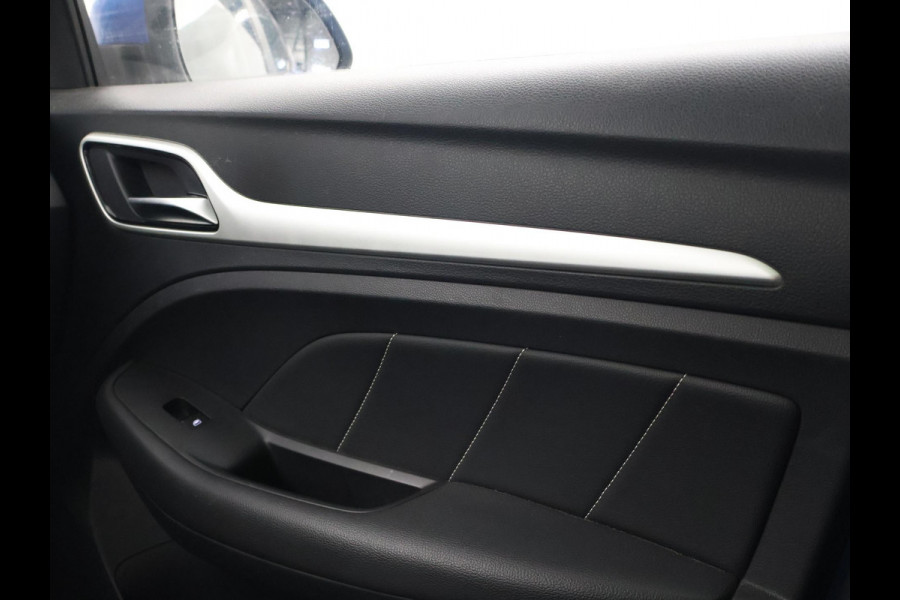 MG Mg Zs EV LUXURY 45 kWh + TREKHAAK | PANORAMA | JBL | LEDER | CAMERA | ADAPTIVE CRUISE | STOELVERWARMING