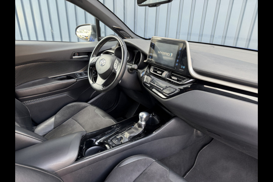 Toyota C-HR 1.8 Hybrid Executive / Bi tone | Leer/alcantara | Dealer onderhouden | LED | JBL | Rijklaar!!