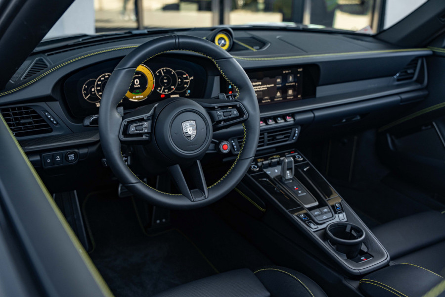 Porsche 911 Cabrio 3.6 Turbo S - Origineel NL | Sport Chrono + | Burmester | Lift | Stoelkoeling