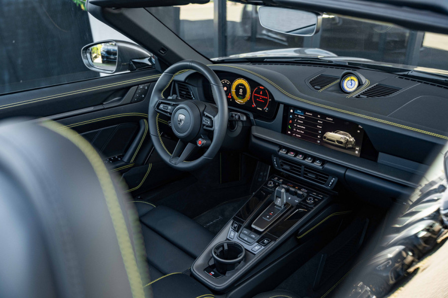 Porsche 911 Cabrio 3.6 Turbo S - Origineel NL | Sport Chrono + | Burmester | Lift | Stoelkoeling